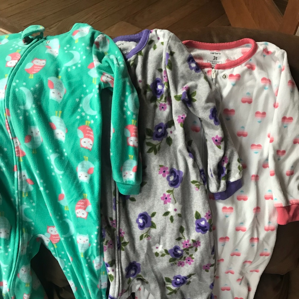 3t Carter’s footie pjs